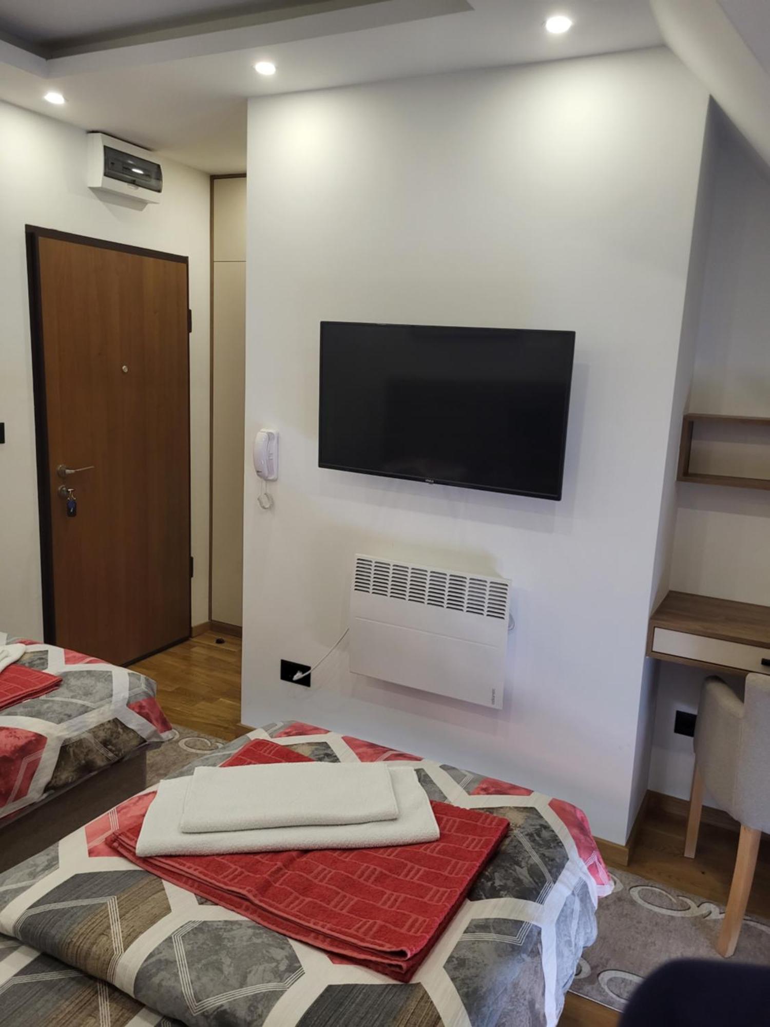 Lux Apartmani Bajova Цетине Экстерьер фото